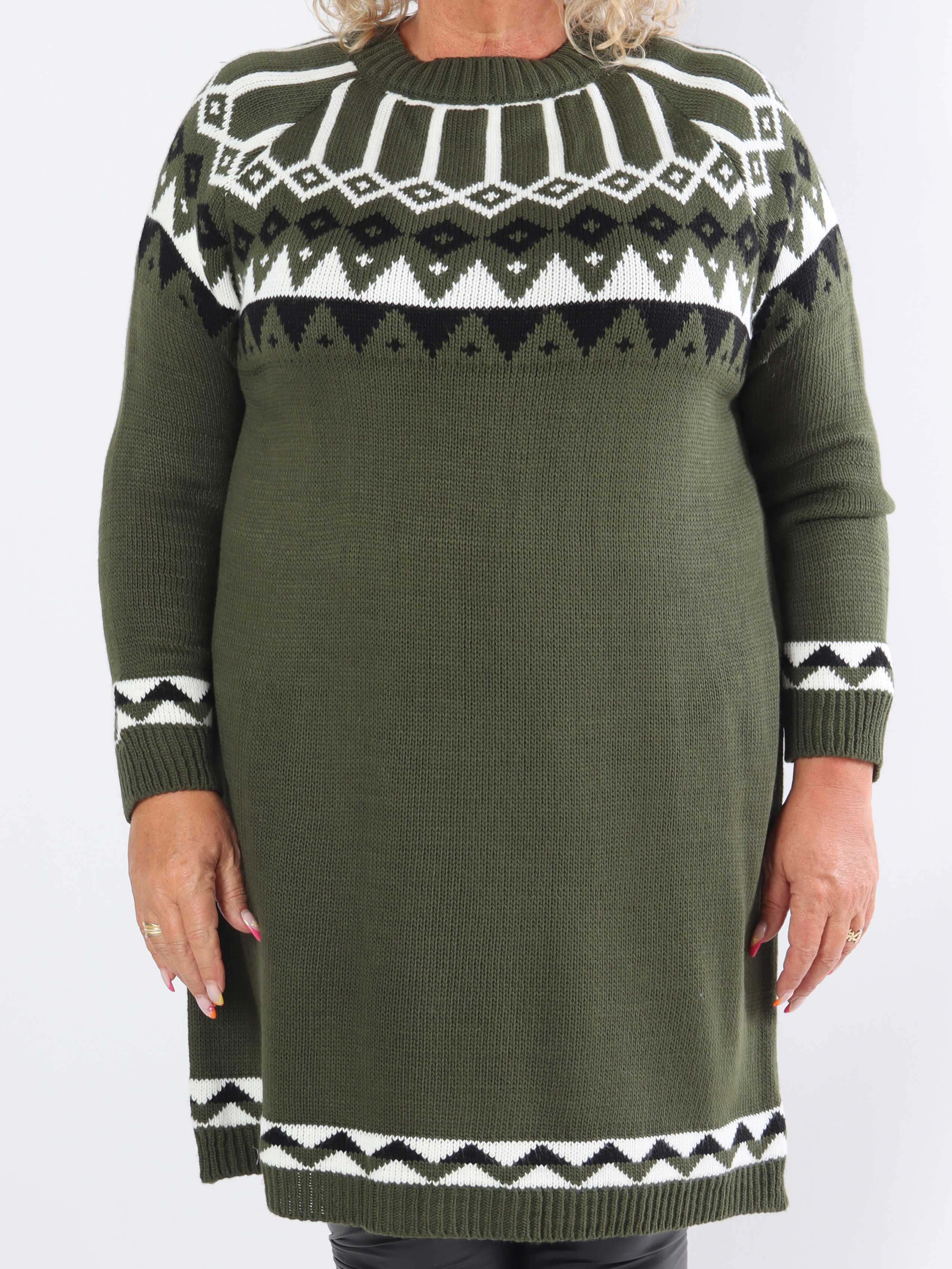 Viola - Strikkjole med flerfarvet mønster